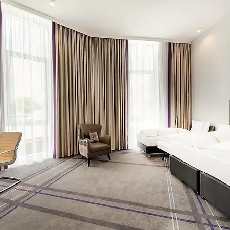 Premier Centre Hotel 3*