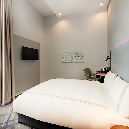 Premier Centre 3*