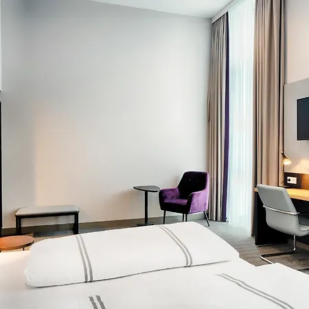 Premier Centre 3*