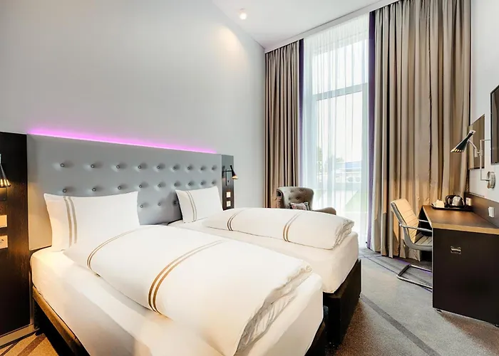 Отель Premier Centre 3*