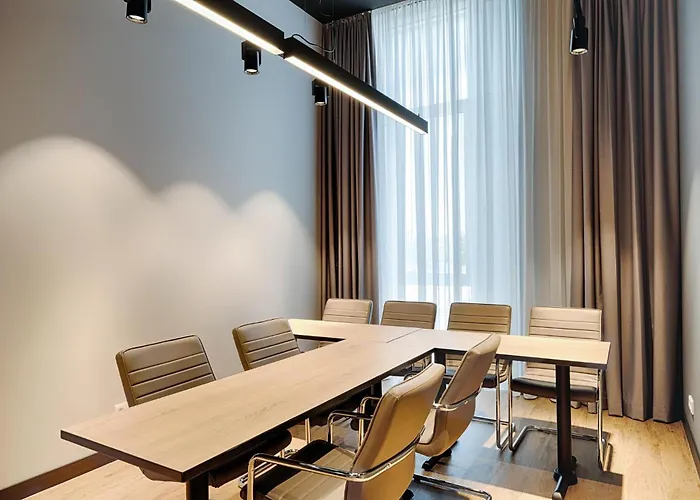 Отель Premier Centre